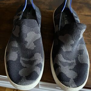 Rothy's Camouflage Black and Gray women’s sneakers - size 7